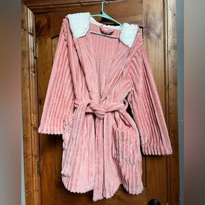 LC Plush robe